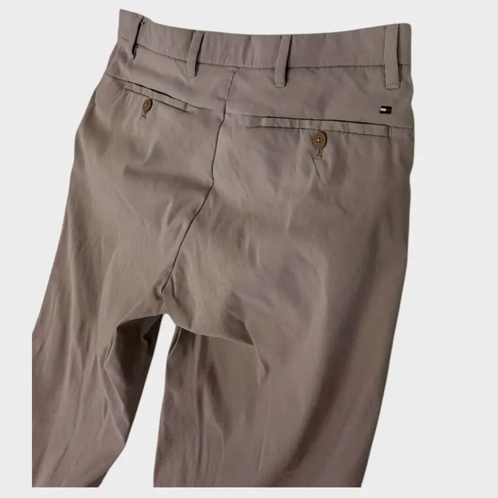 Tommy Hilfiger 32 x 32 Light Gray Mens Pants